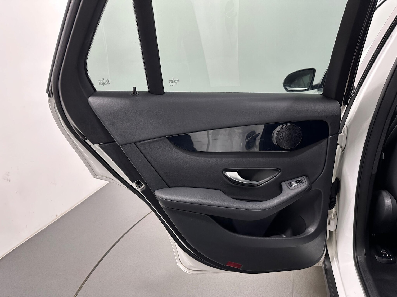 Used Mercedes-Benz GLC 2019 for sale - 76976616: Photo 39