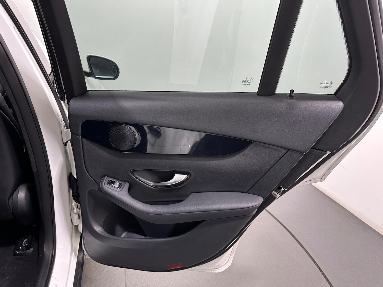 Used Mercedes-Benz GLC 2019 for sale - 76976616: Photo 42