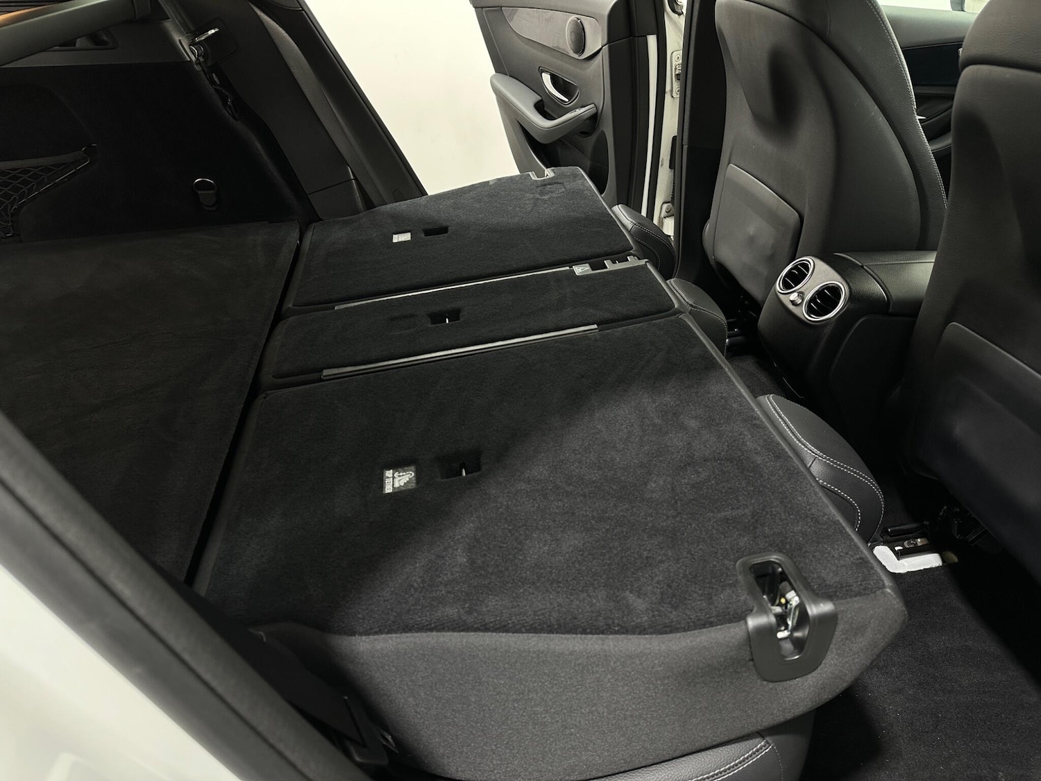 Used Mercedes-Benz GLC 2019 for sale - 76976616: Photo 45