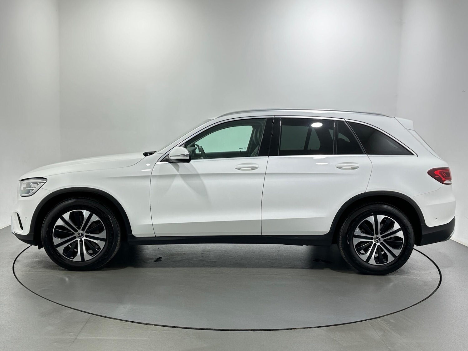 Used Mercedes-Benz GLC 2019 for sale - 76976616: Photo 5