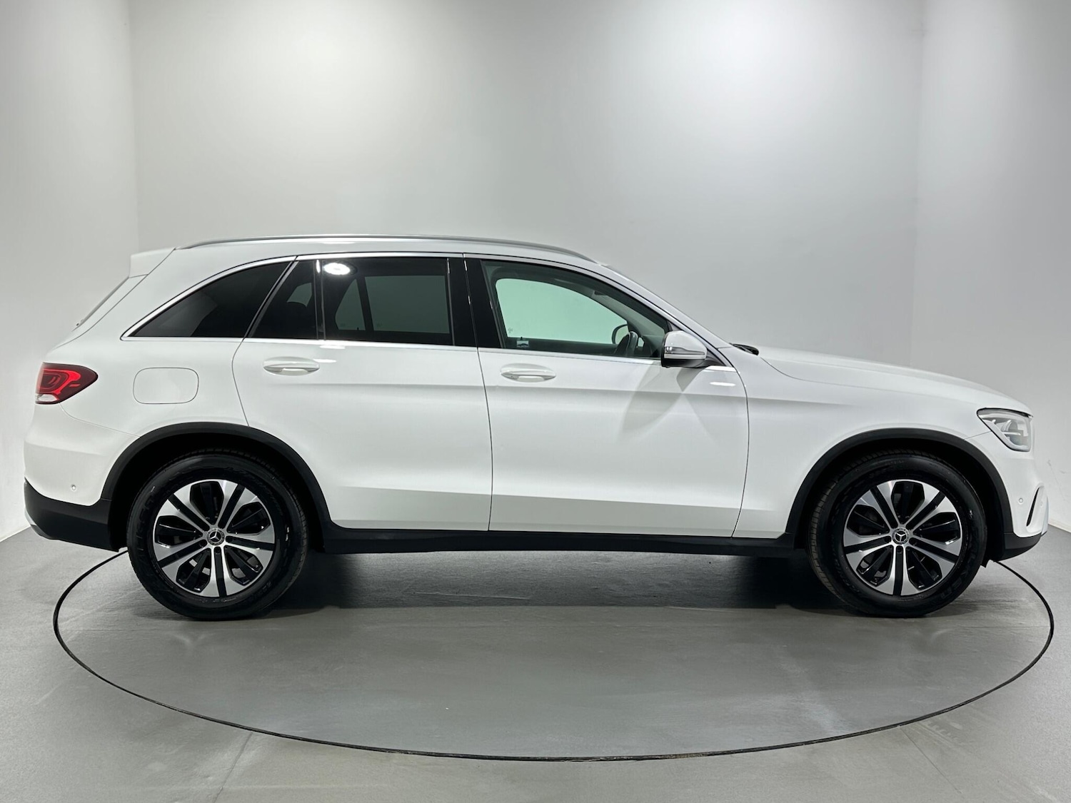 Used Mercedes-Benz GLC 2019 for sale - 76976616: Photo 9