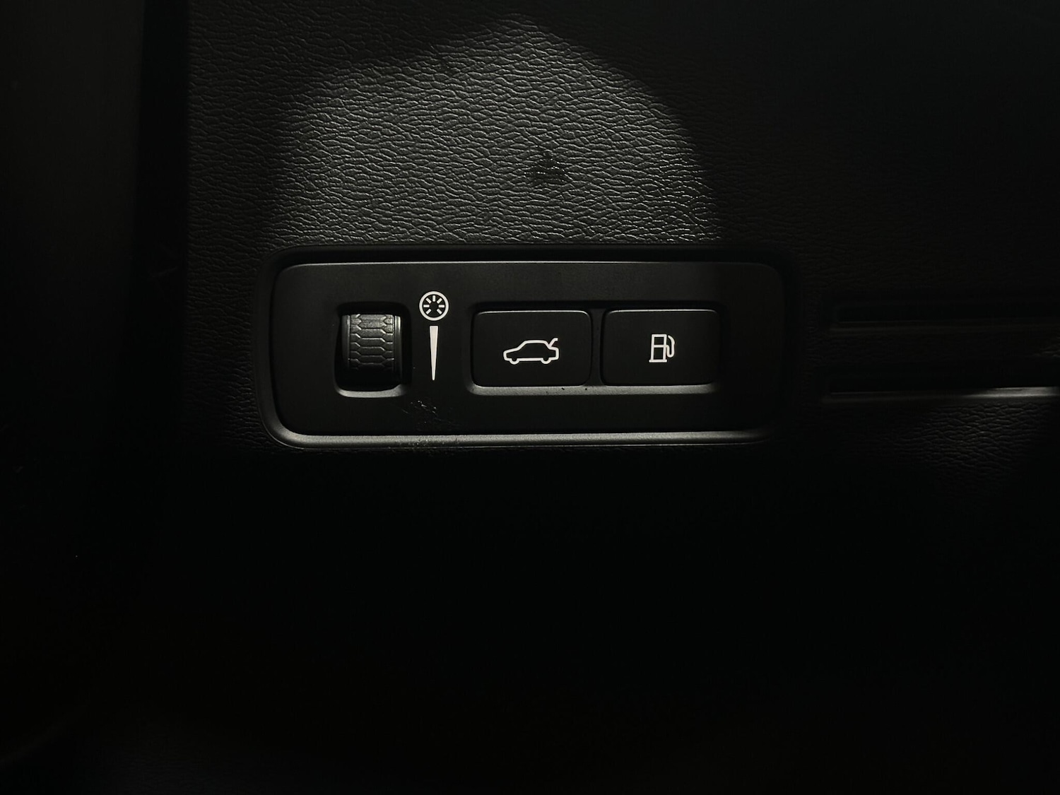 Used Volvo XC40 2021 for sale - 77229689: Photo 16