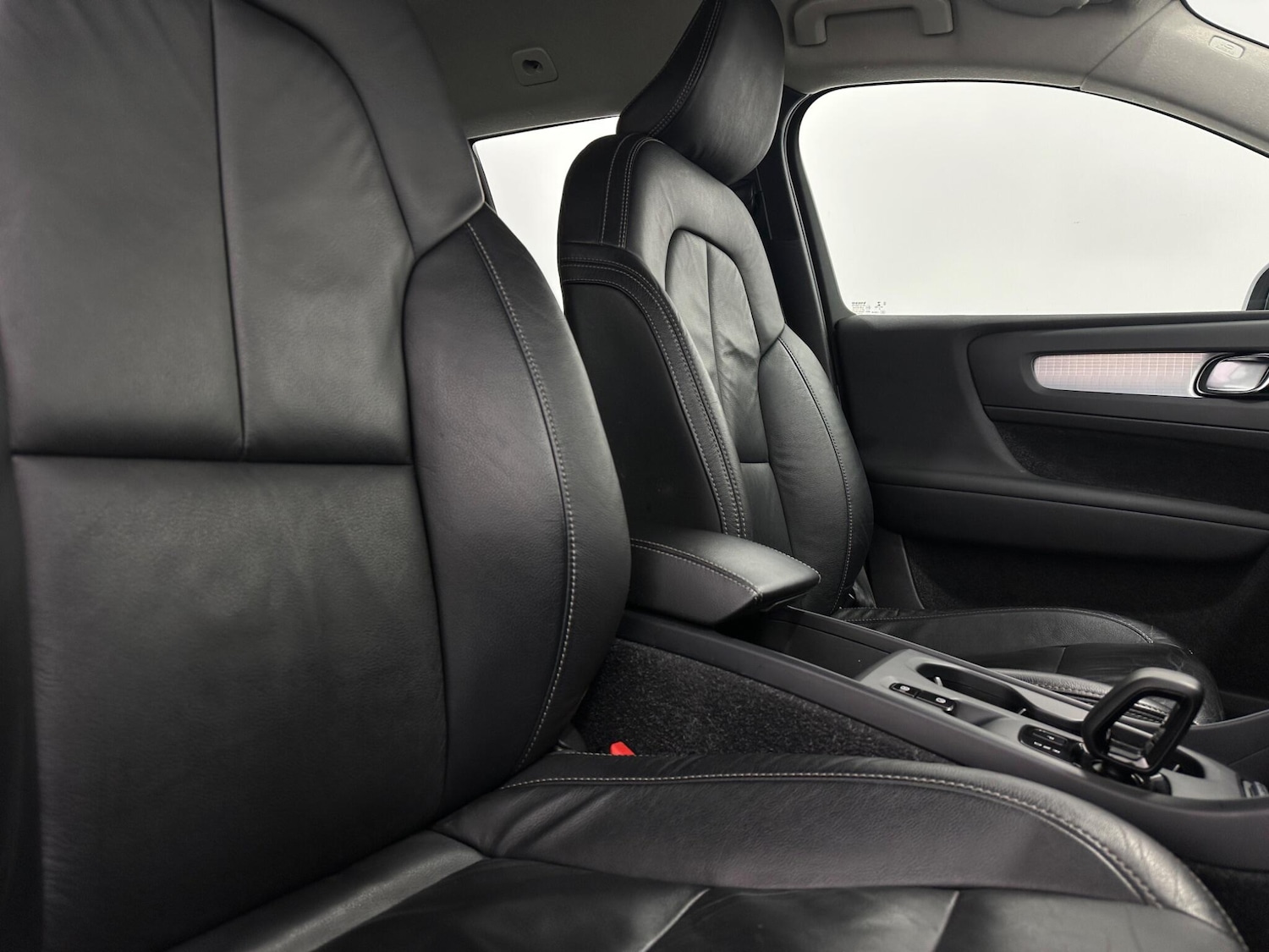 Used Volvo XC40 2021 for sale - 77229689: Photo 29