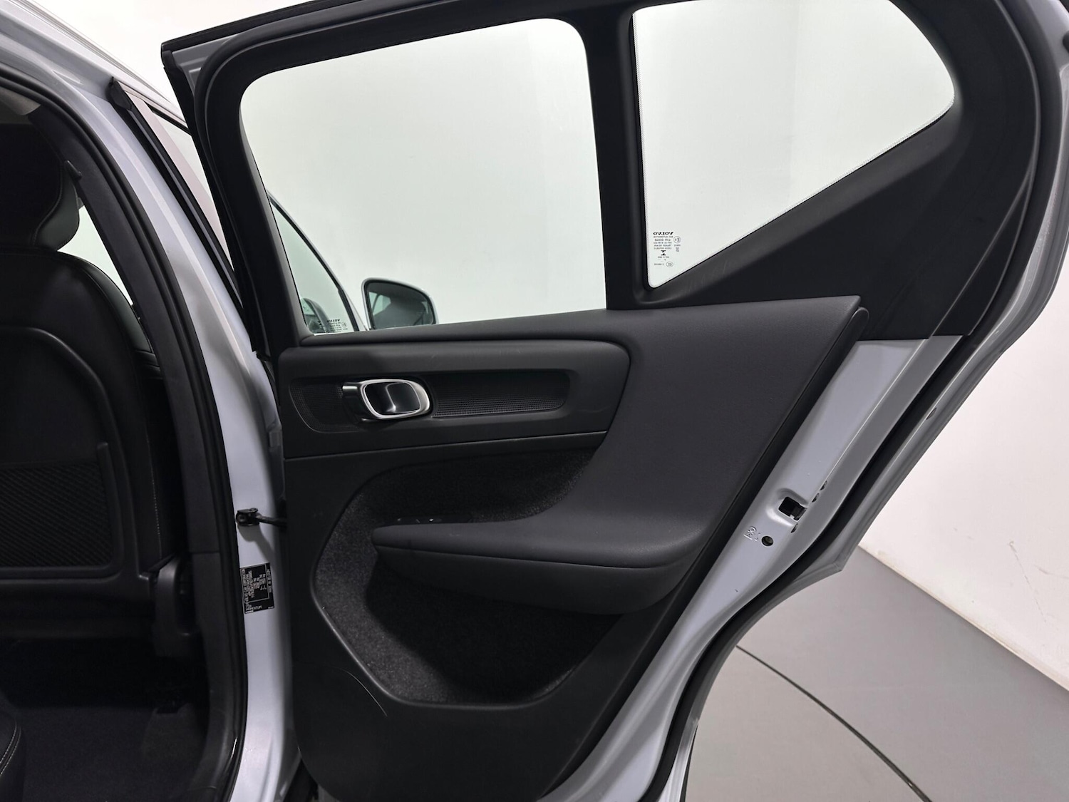 Used Volvo XC40 2021 for sale - 77229689: Photo 41