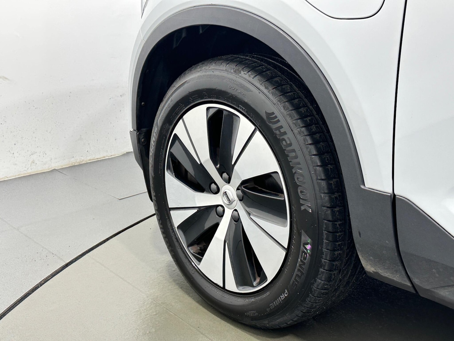 Used Volvo XC40 2021 for sale - 77229689: Photo 48