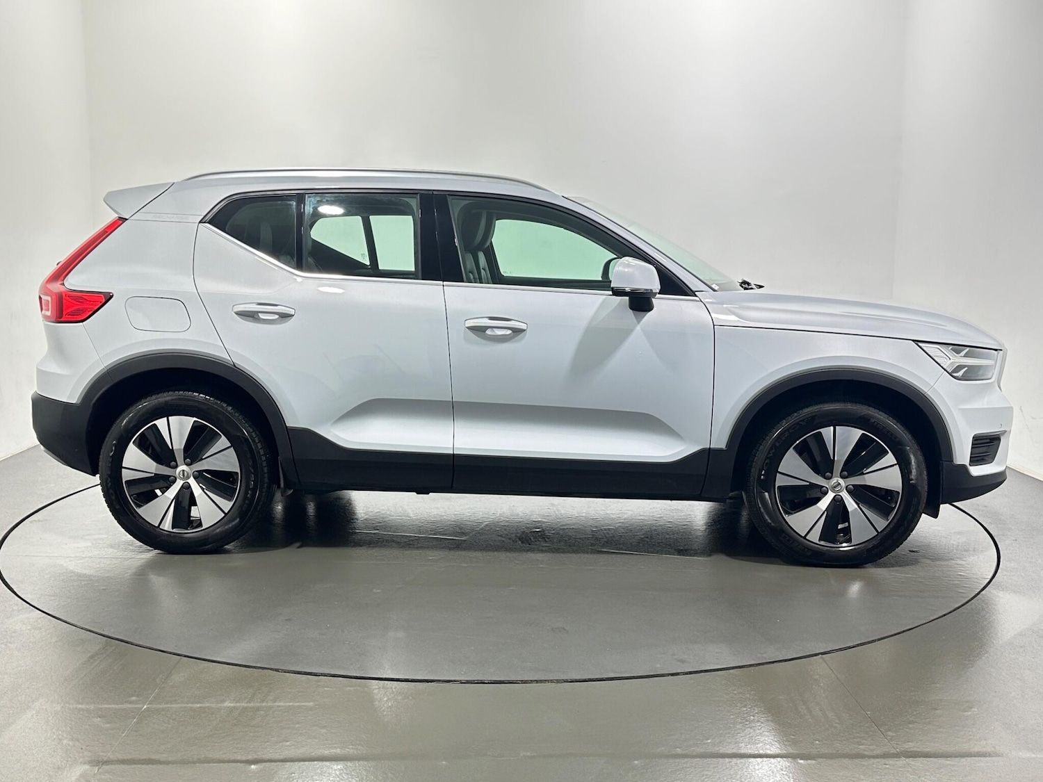 Used Volvo XC40 2021 for sale - 77229689: Photo 9
