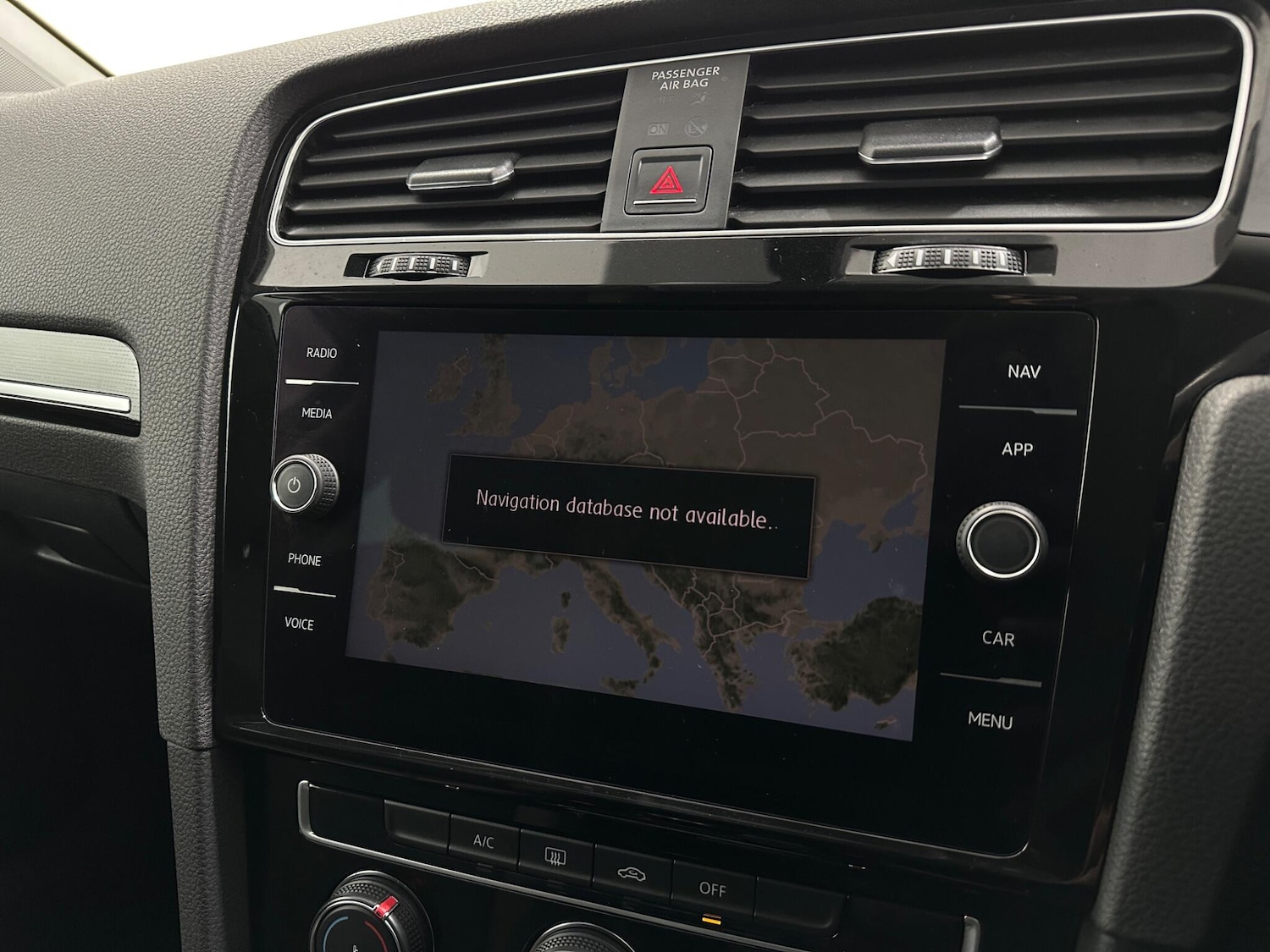 Used Volkswagen Golf 2018 for sale - 76878632: Photo 22