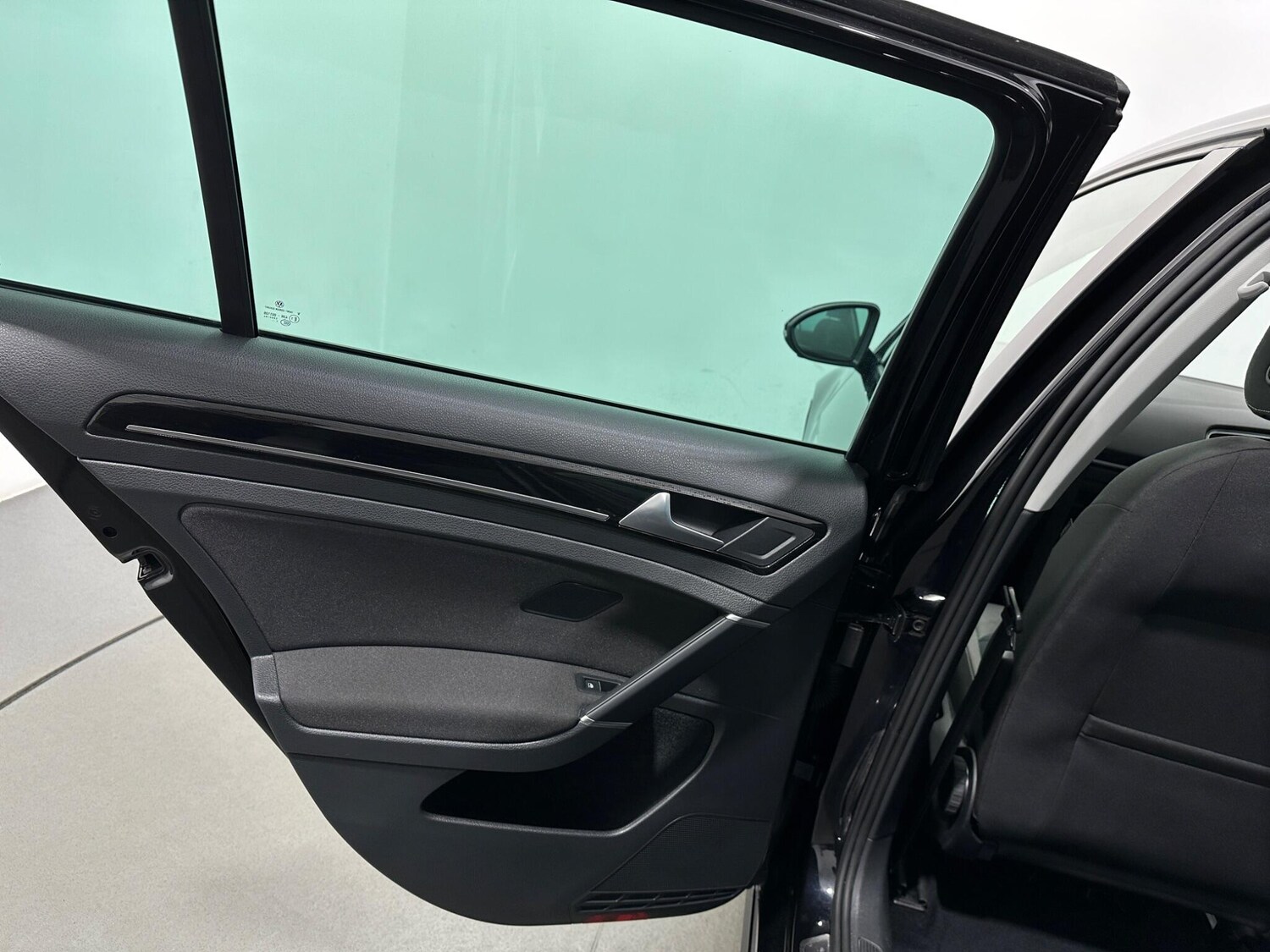 Used Volkswagen Golf 2018 for sale - 76878632: Photo 39