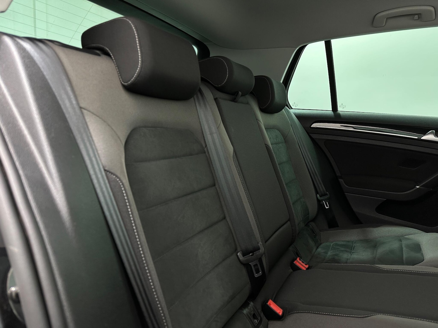 Used Volkswagen Golf 2018 for sale - 76878632: Photo 41