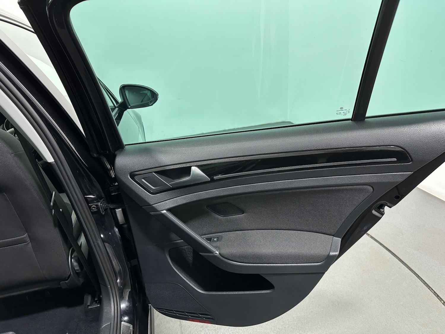 Used Volkswagen Golf 2018 for sale - 76878632: Photo 42