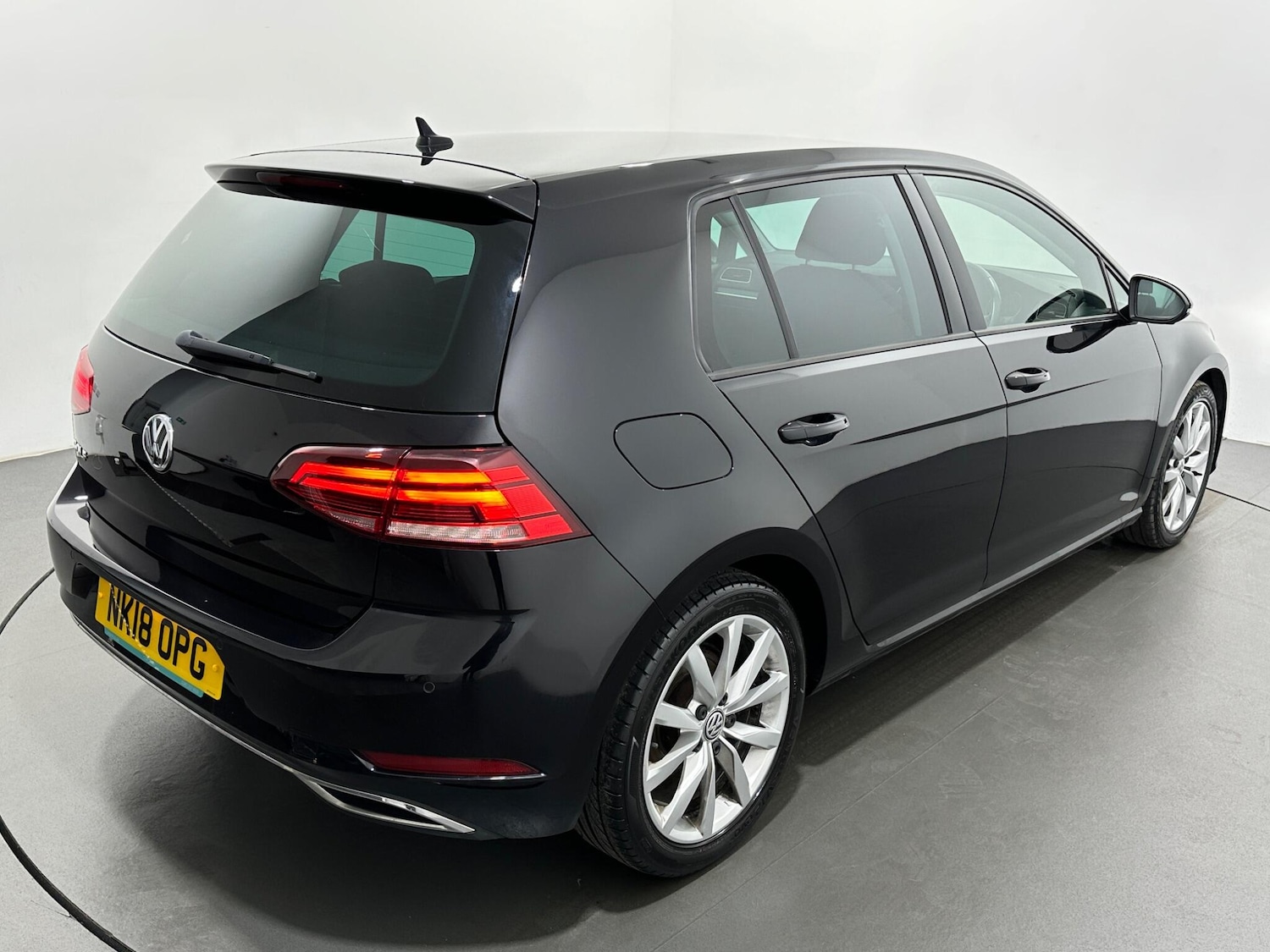 Used Volkswagen Golf 2018 for sale - 76878632: Photo 50