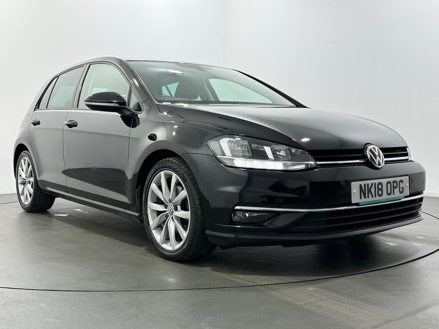 Used Volkswagen Golf 2018 for sale - 76878632: Photo 51