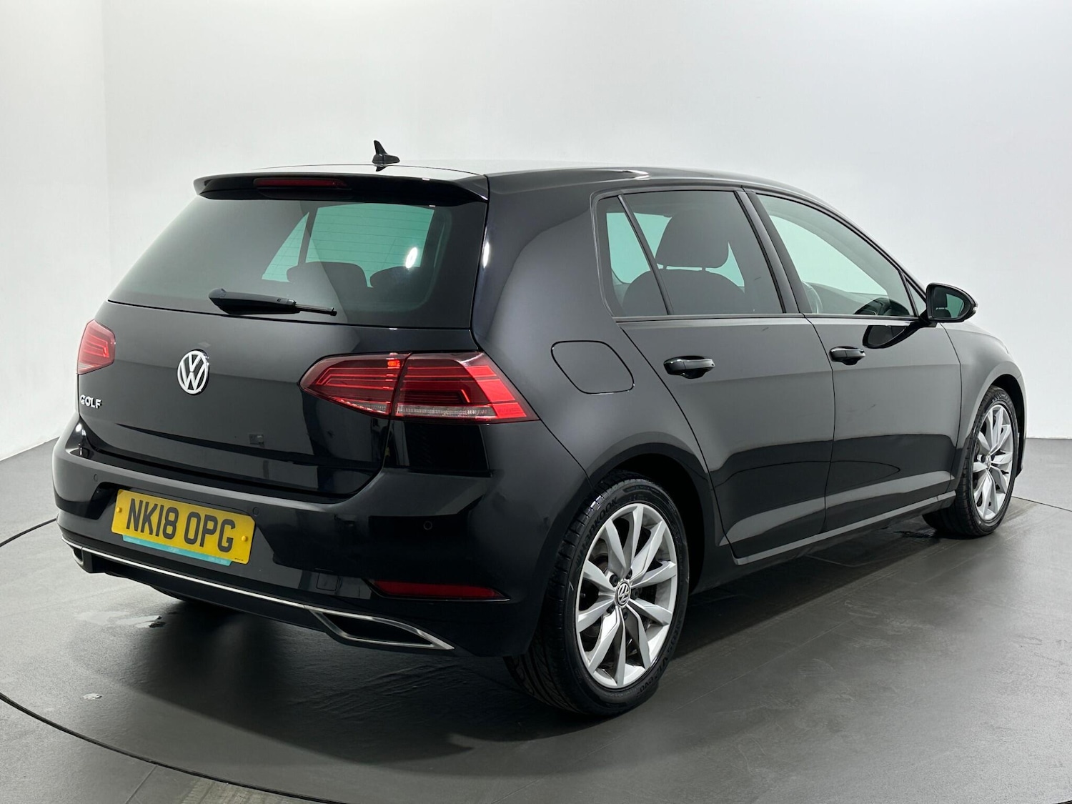 Used Volkswagen Golf 2018 for sale - 76878632: Photo 8