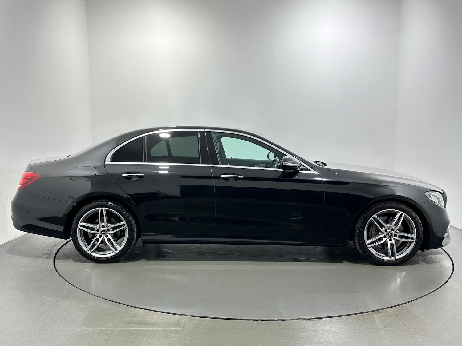 Used Mercedes-Benz E Class 2019 for sale - 77400768: Photo 9