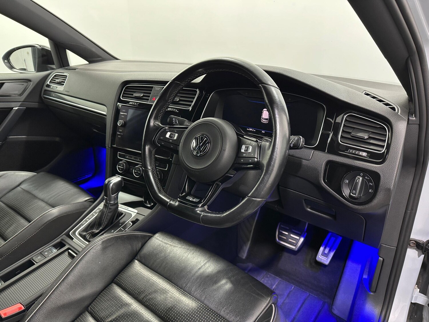 Used Volkswagen Golf 2019 for sale - 77575076: Photo 10