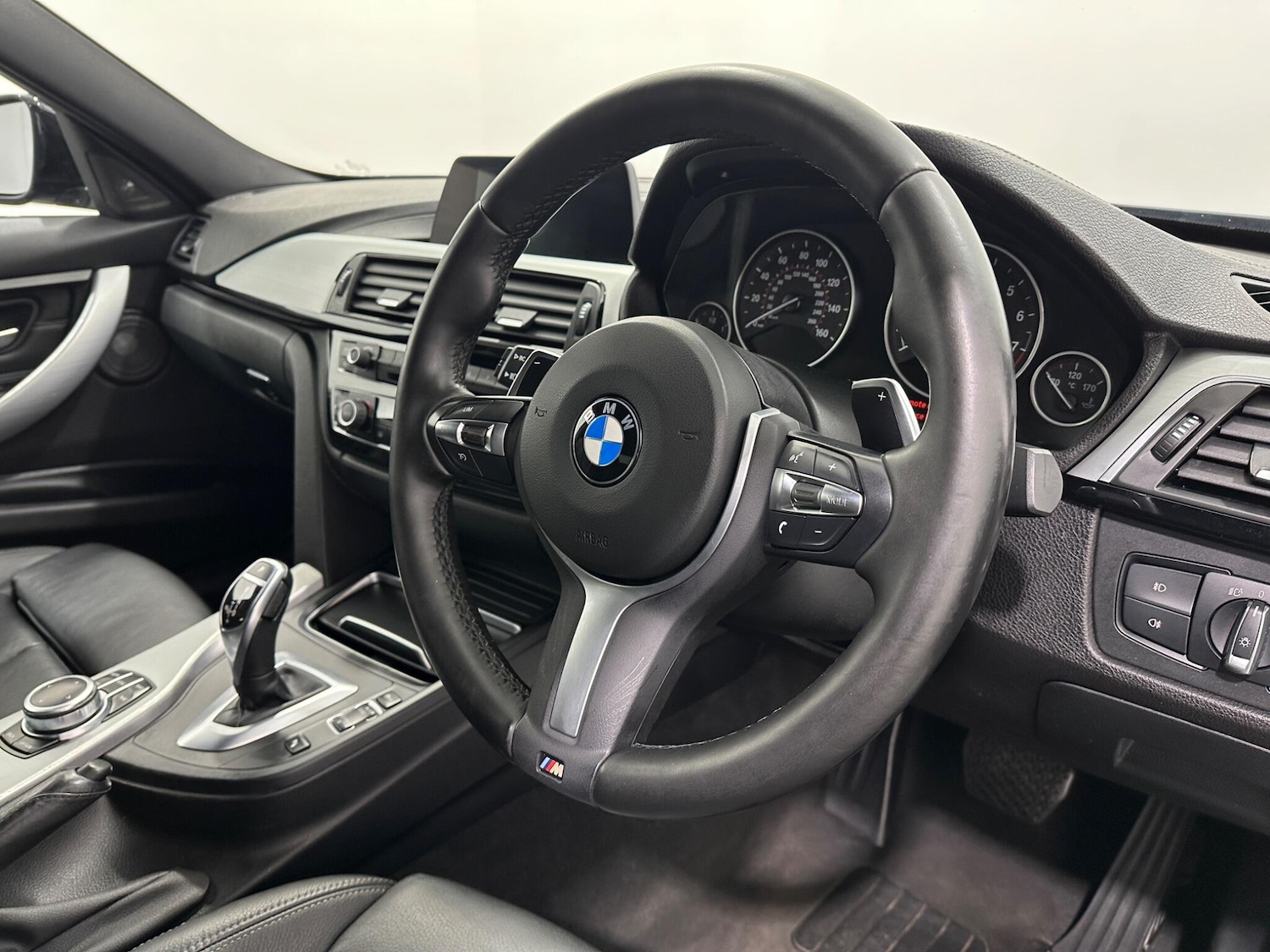 Used BMW 3 Series 2018 for sale - 76878652: Photo 10