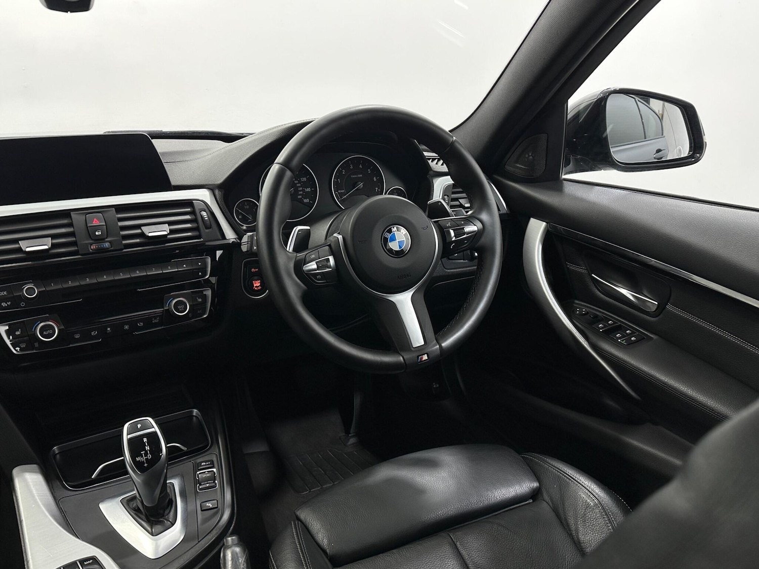 Used BMW 3 Series 2018 for sale - 76878652: Photo 11