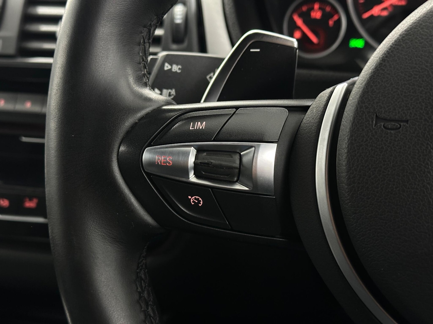 Used BMW 3 Series 2018 for sale - 76878652: Photo 13