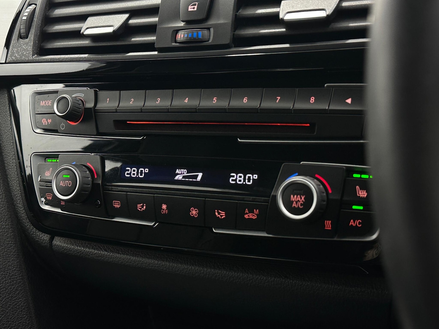 Used BMW 3 Series 2018 for sale - 76878652: Photo 21