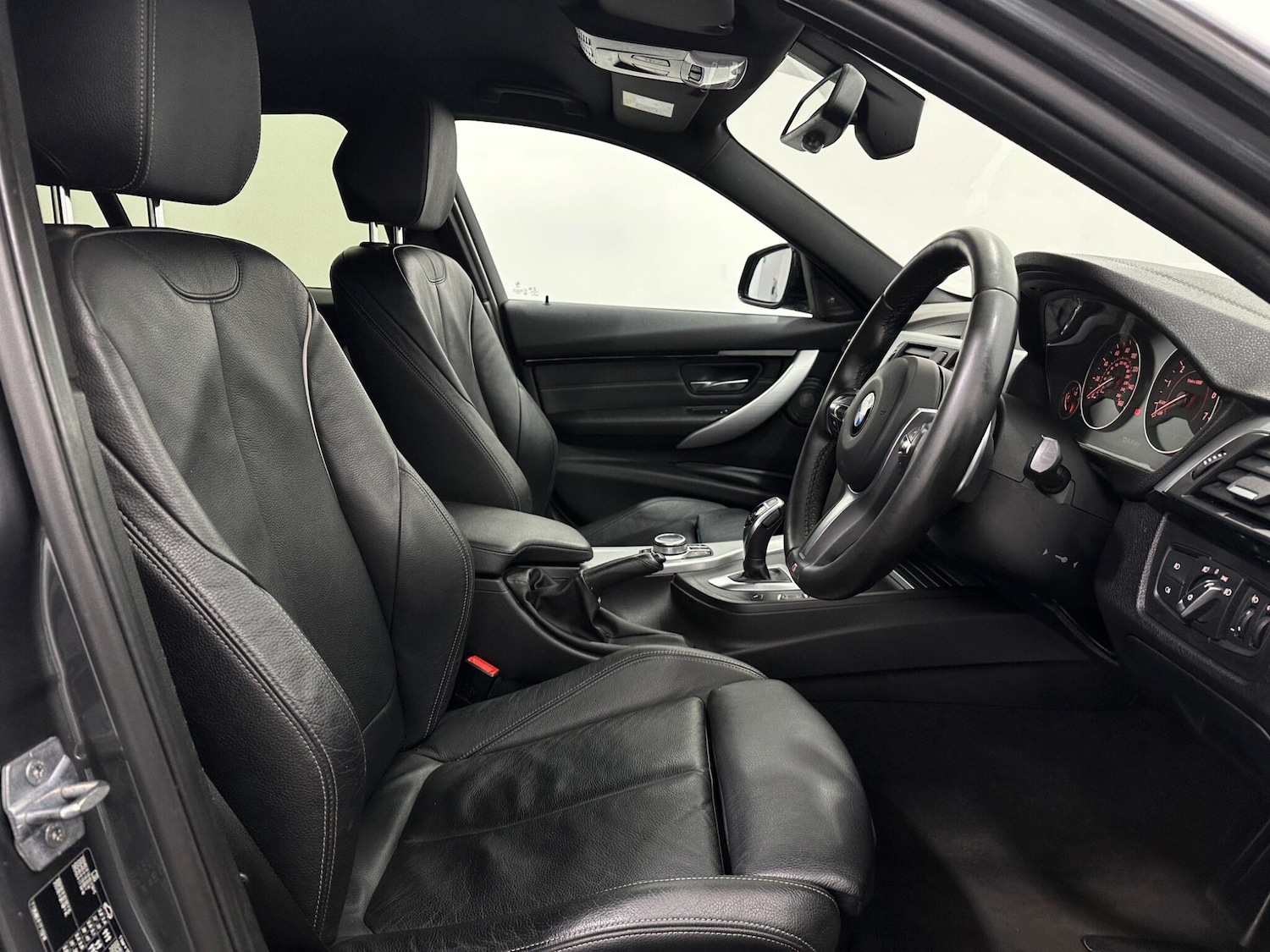 Used BMW 3 Series 2018 for sale - 76878652: Photo 28