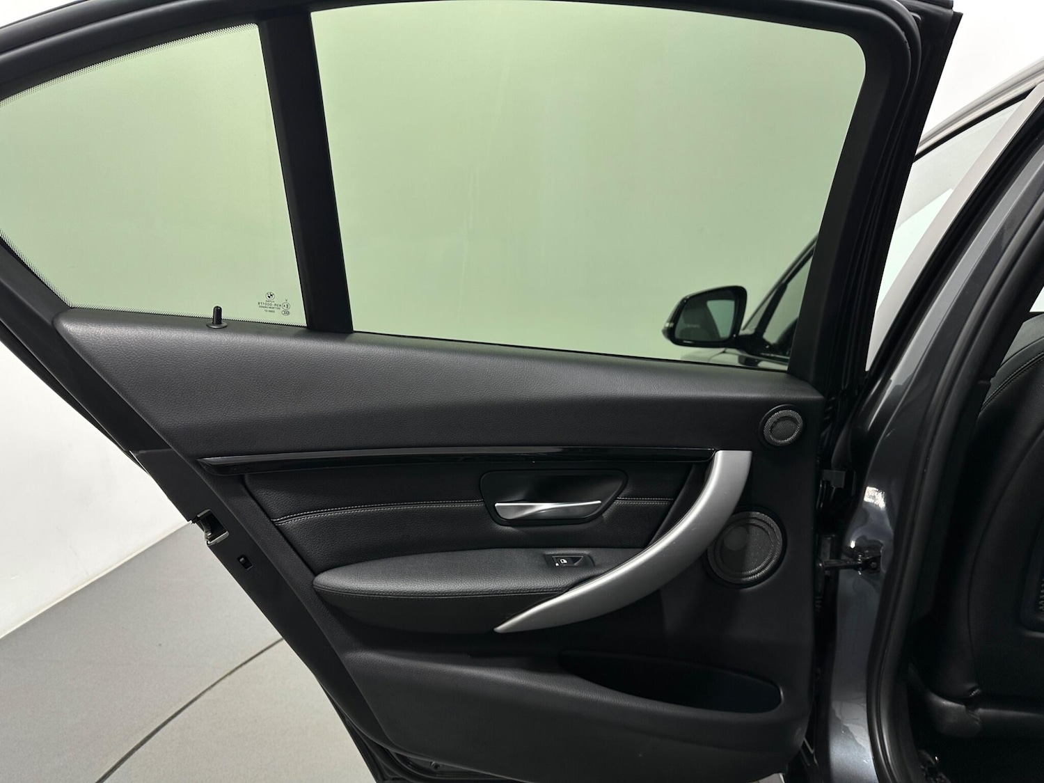 Used BMW 3 Series 2018 for sale - 76878652: Photo 39