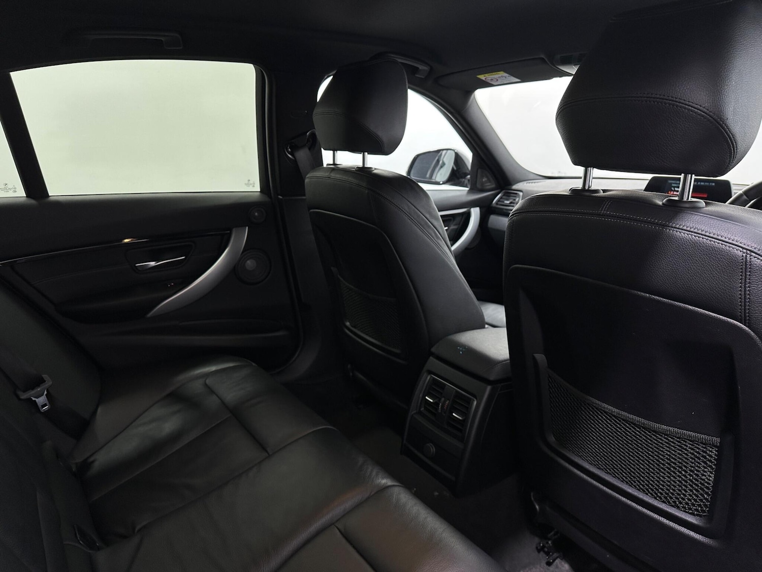 Used BMW 3 Series 2018 for sale - 76878652: Photo 40