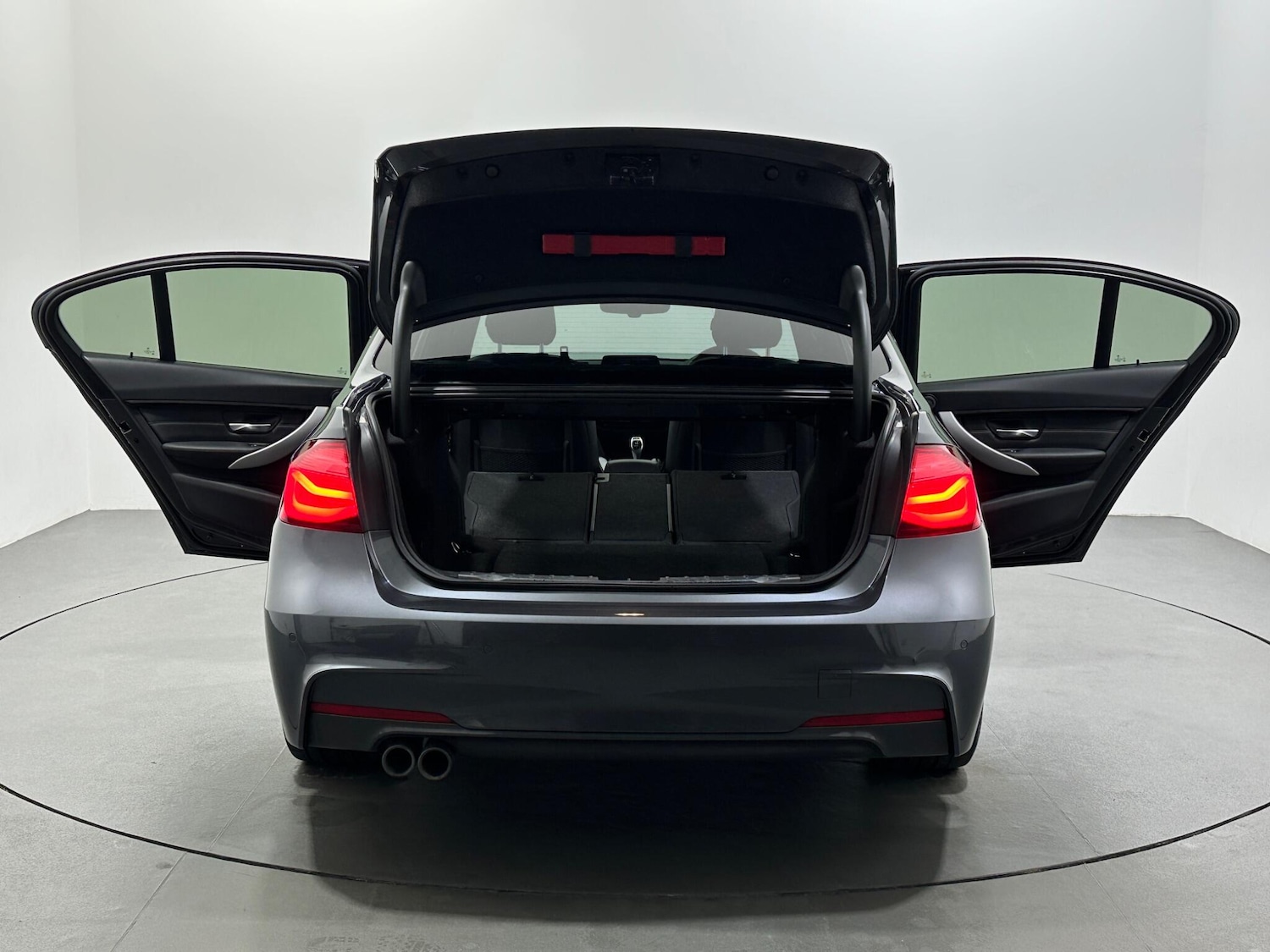 Used BMW 3 Series 2018 for sale - 76878652: Photo 43