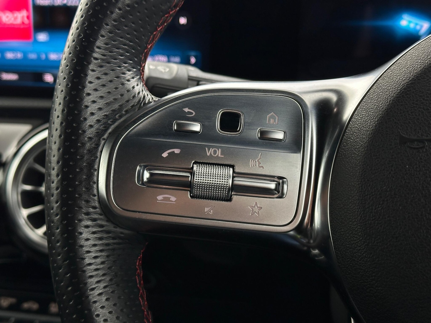 Used Mercedes-Benz A-Class 2019 for sale - 76878486: Photo 13