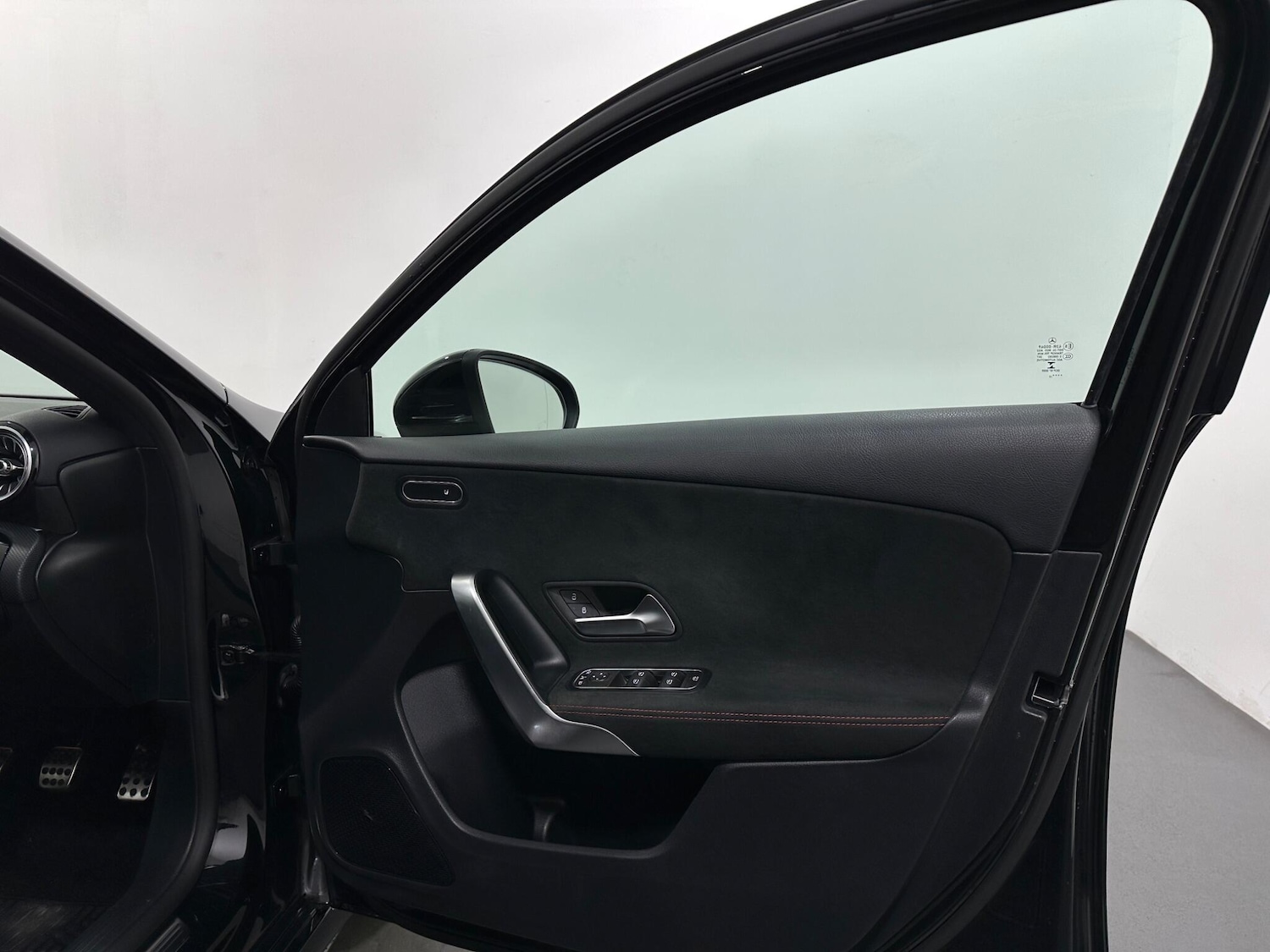 Used Mercedes-Benz A-Class 2019 for sale - 76878486: Photo 31