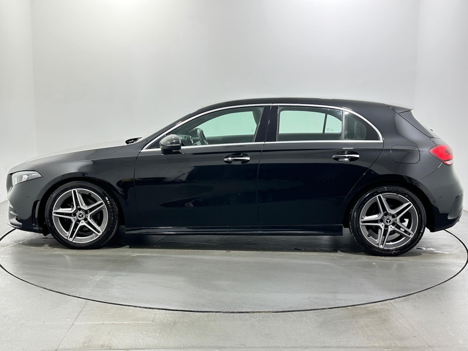 Used Mercedes-Benz A-Class 2019 for sale - 76878486: Photo 5