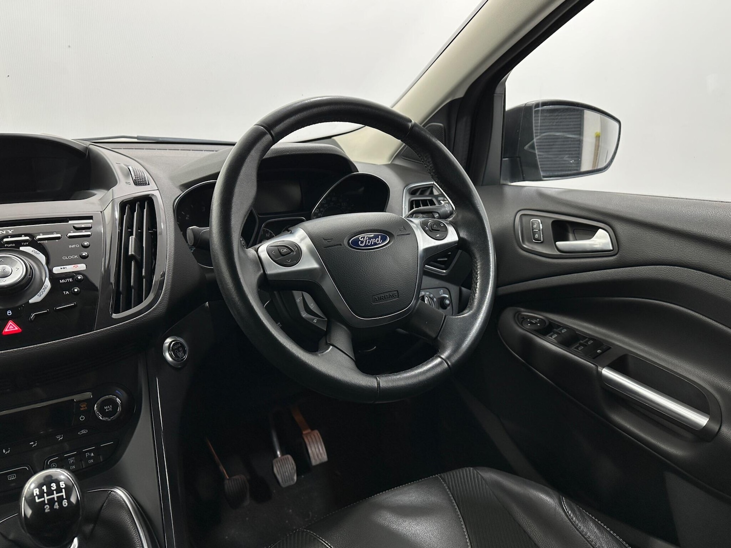 Used Ford Kuga 2015 for sale - 78115874: Photo 11