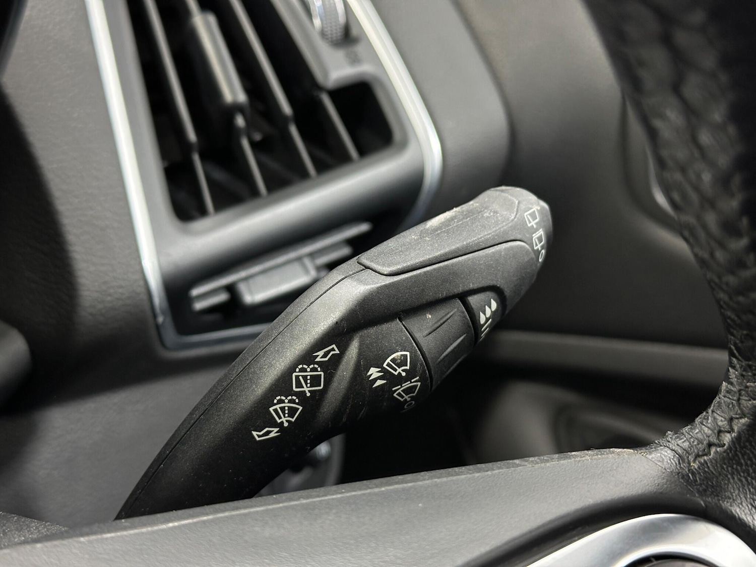 Used Ford Kuga 2015 for sale - 78115874: Photo 17