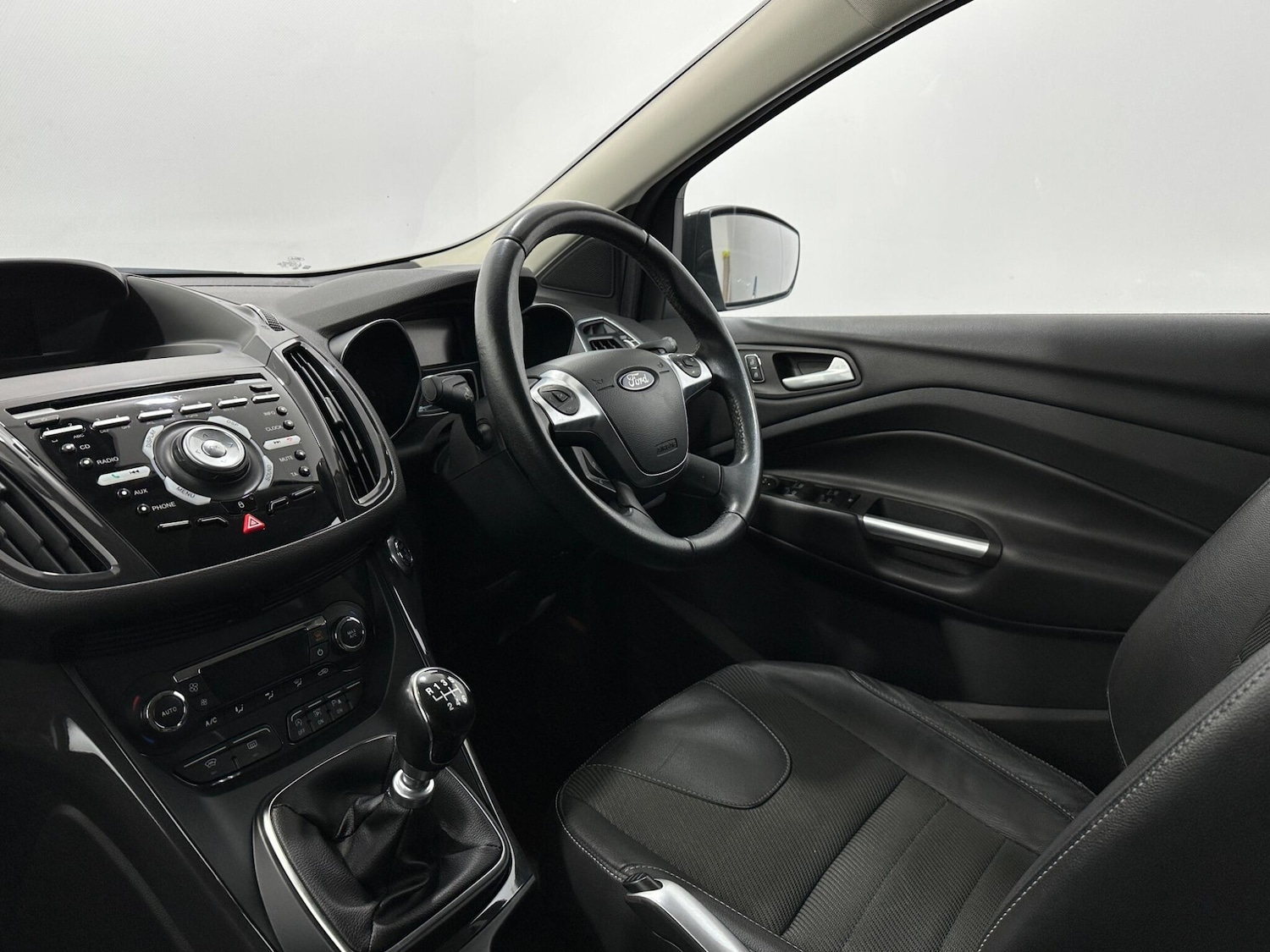 Used Ford Kuga 2015 for sale - 78115874: Photo 30