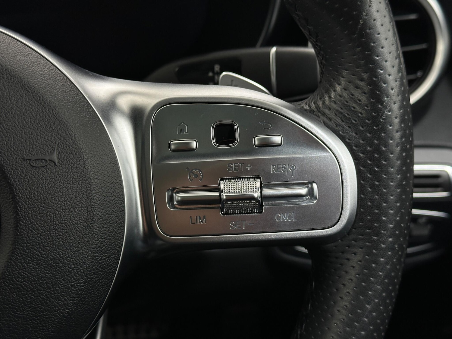 Used Mercedes-Benz C Class 2019 for sale - 77586345: Photo 16