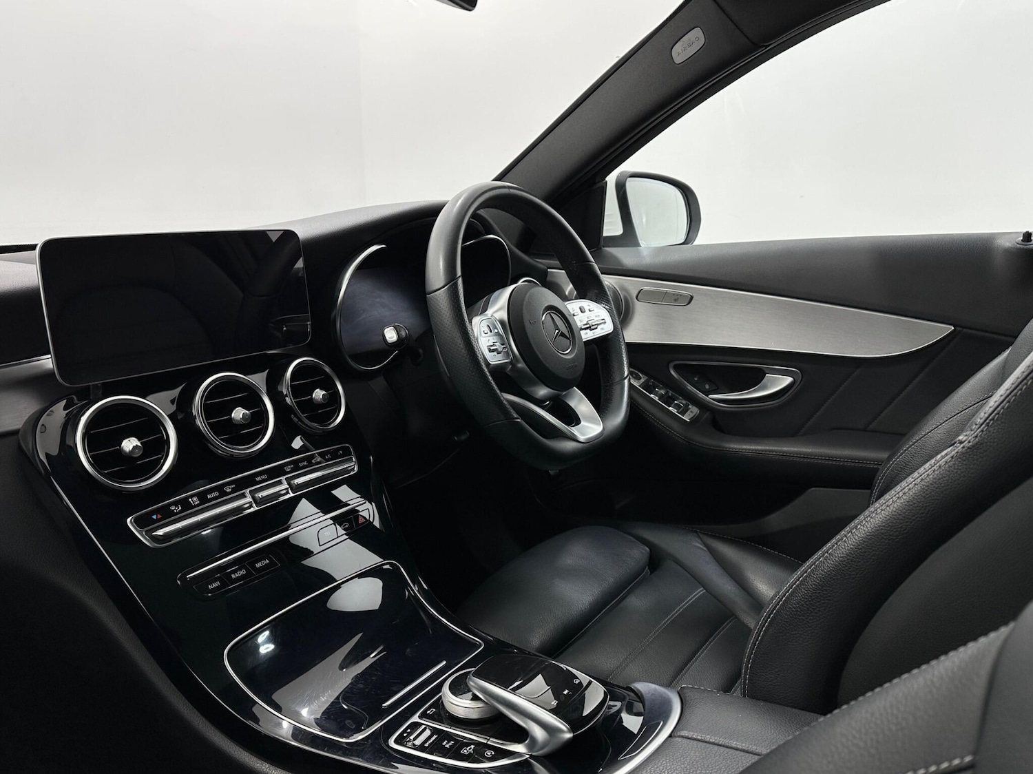 Used Mercedes-Benz C Class 2019 for sale - 77586345: Photo 33