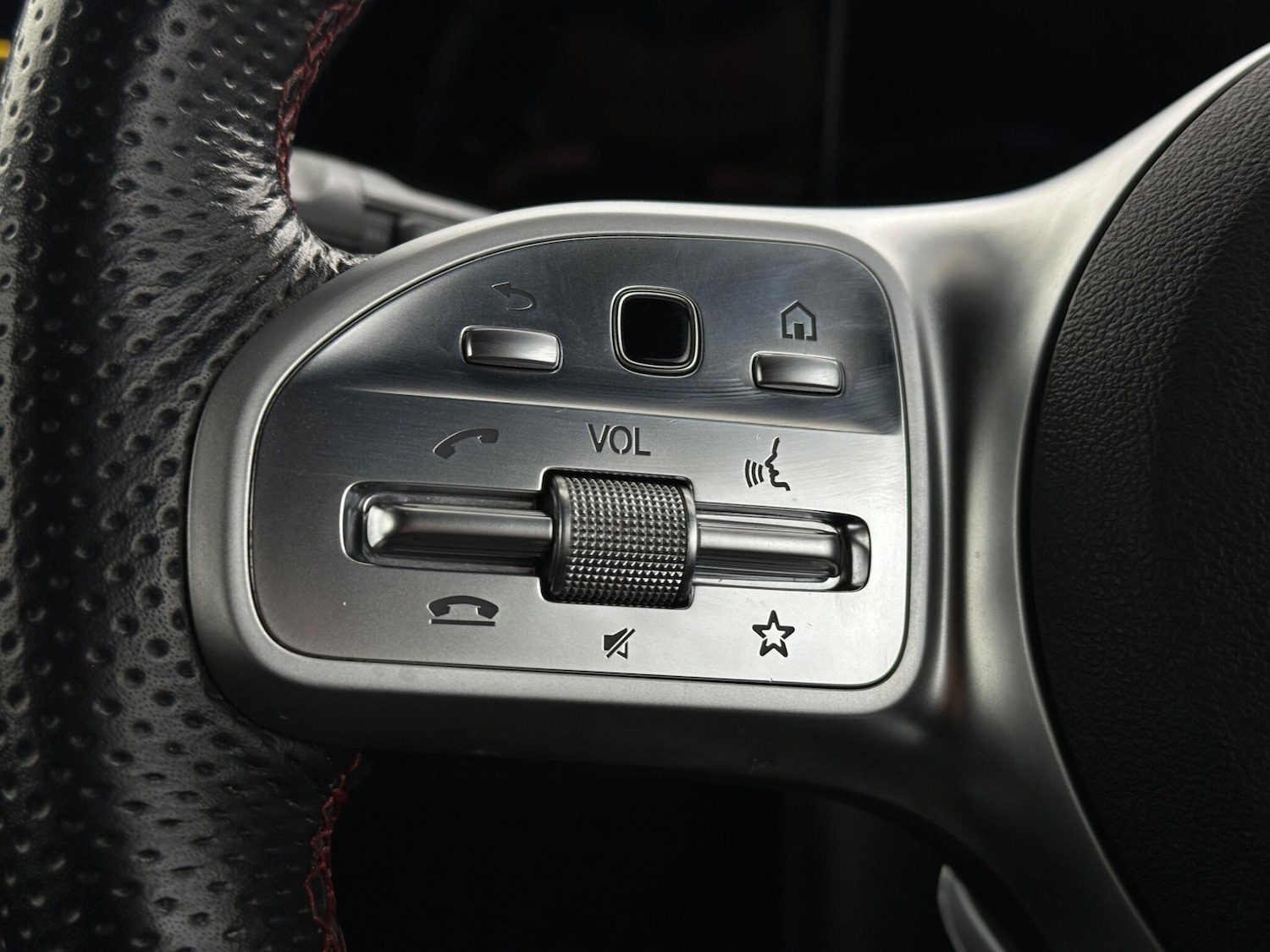 Used Mercedes-Benz GLB 2021 for sale - 76878683: Photo 13