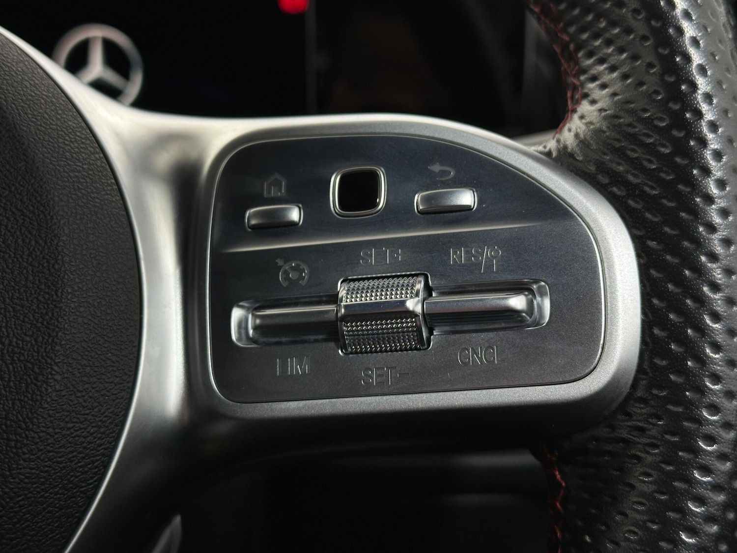 Used Mercedes-Benz GLB 2021 for sale - 76878683: Photo 14