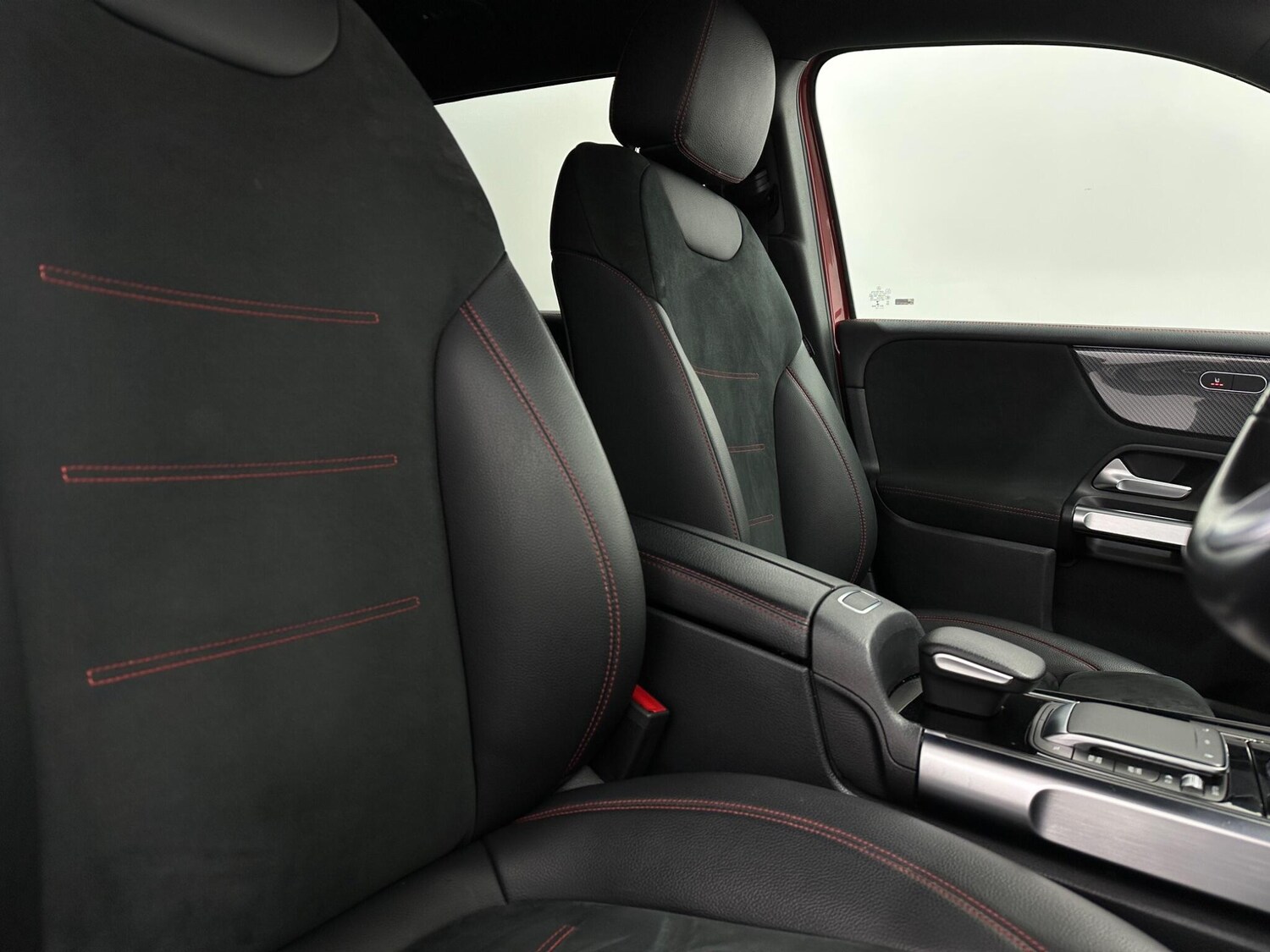 Used Mercedes-Benz GLB 2021 for sale - 76878683: Photo 30