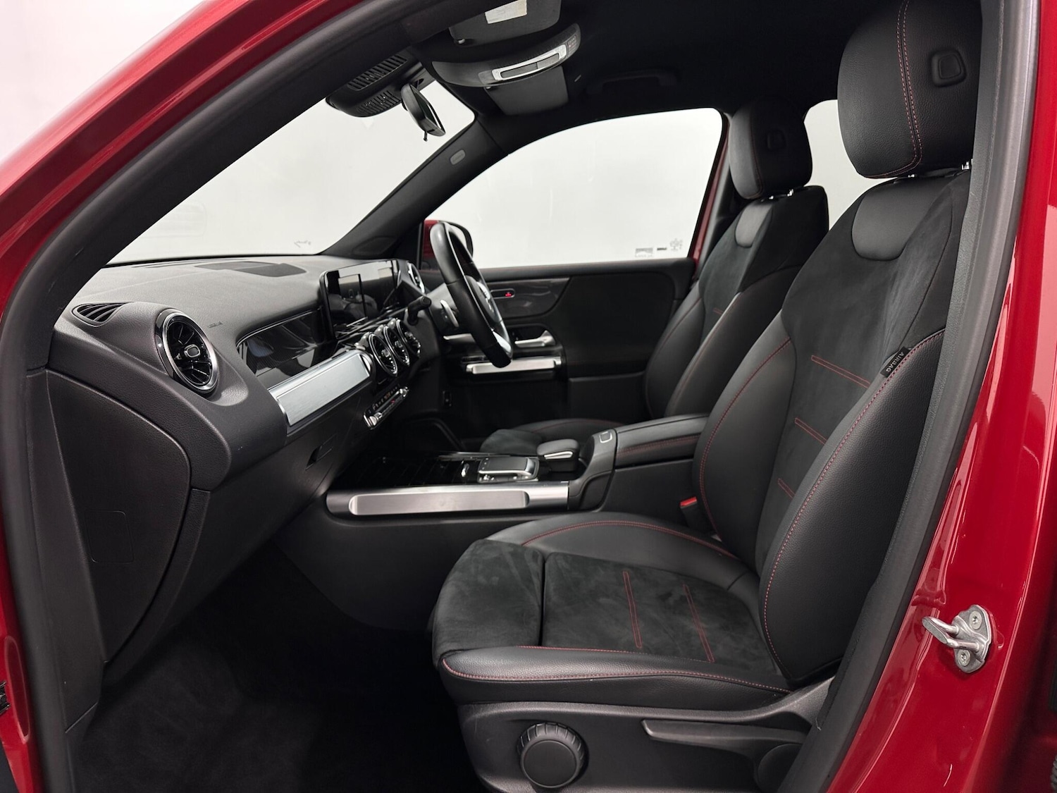 Used Mercedes-Benz GLB 2021 for sale - 76878683: Photo 33