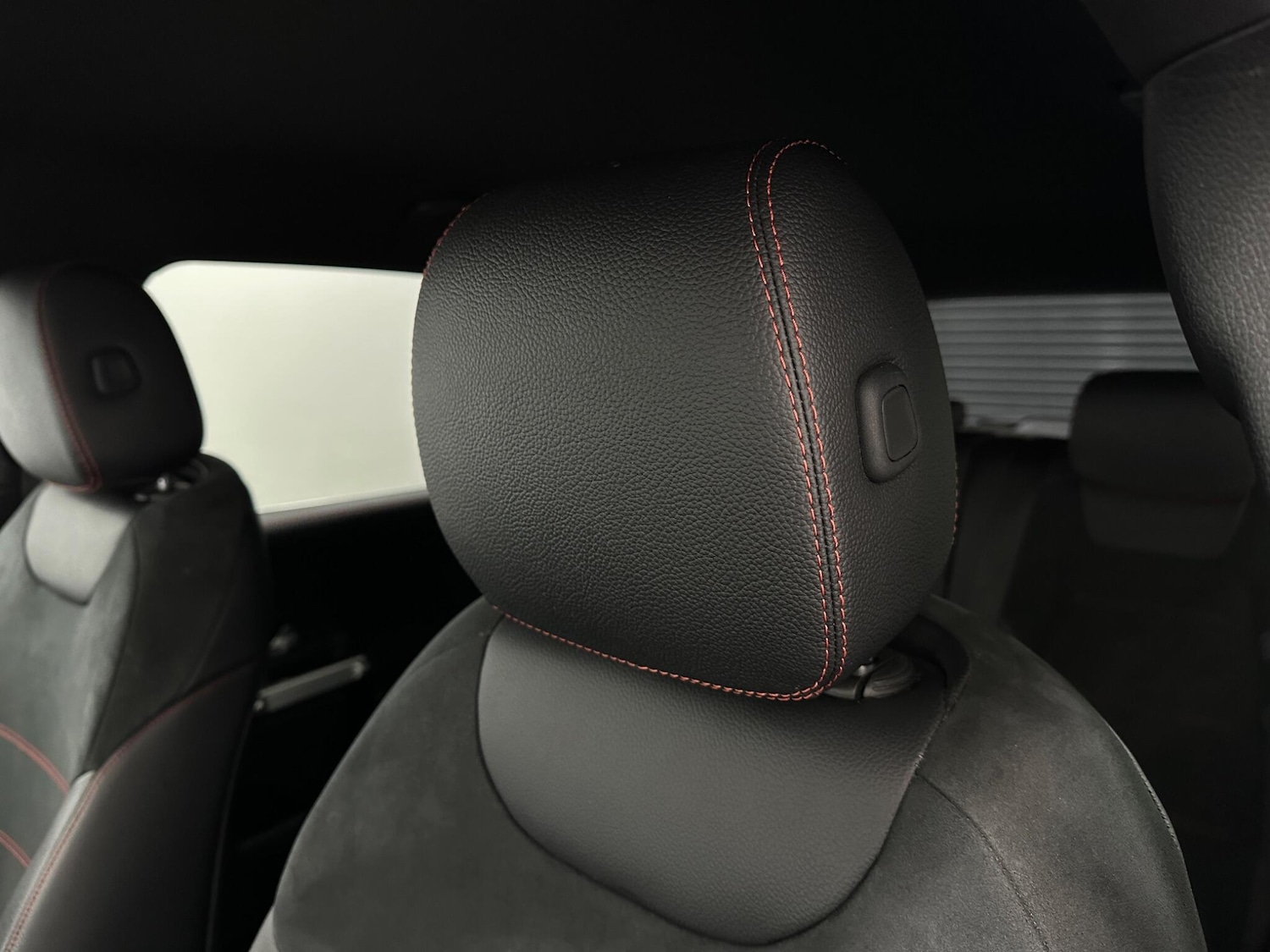 Used Mercedes-Benz GLB 2021 for sale - 76878683: Photo 35