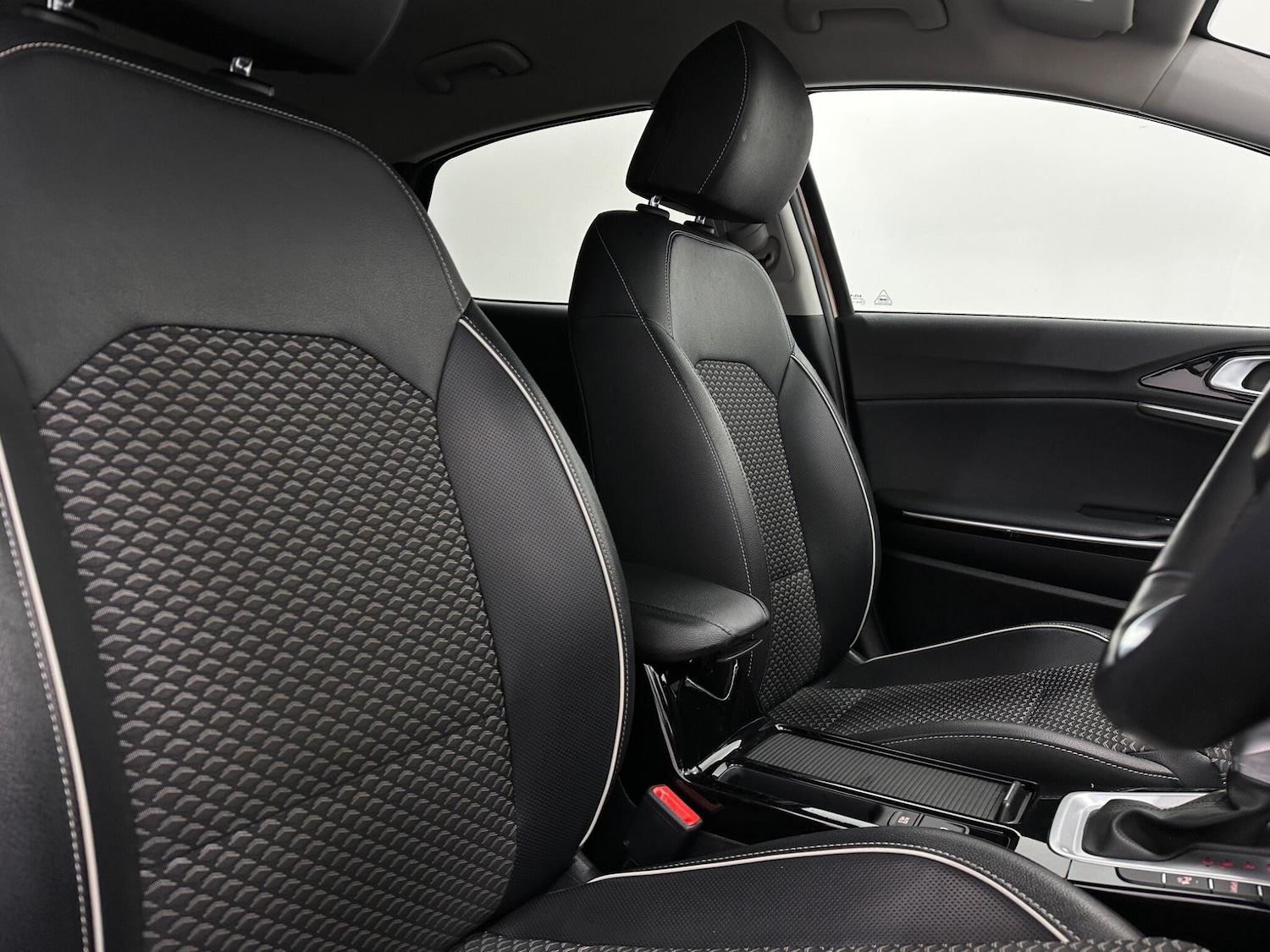 Used Kia XCeed 2022 for sale - 77376938: Photo 31