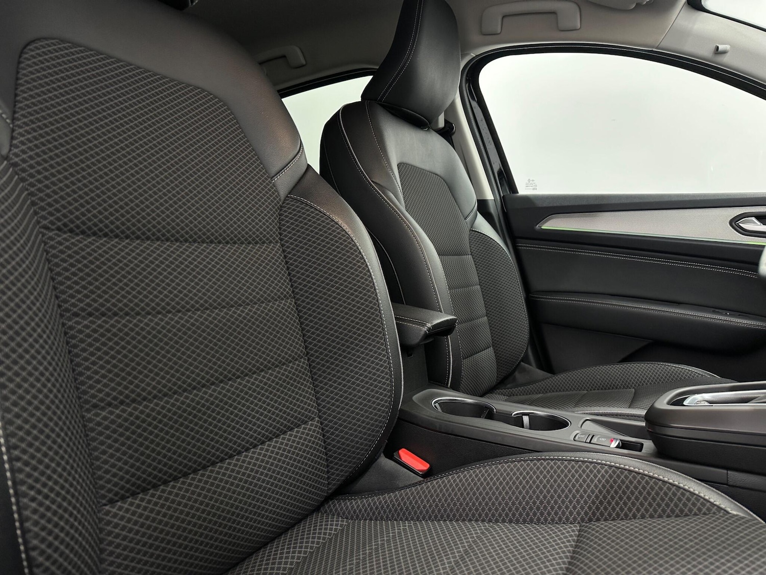 Used Renault Arkana 2022 for sale - 76878499: Photo 27