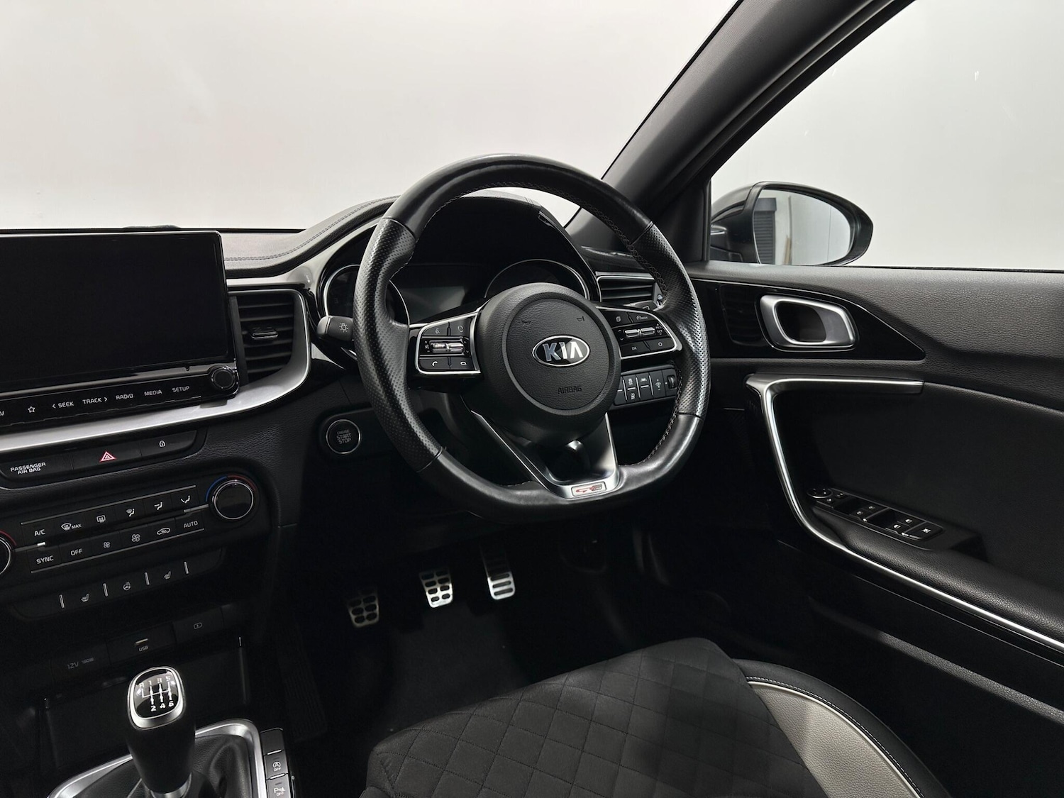 Used Kia Ceed 2021 for sale - 76878810: Photo 11