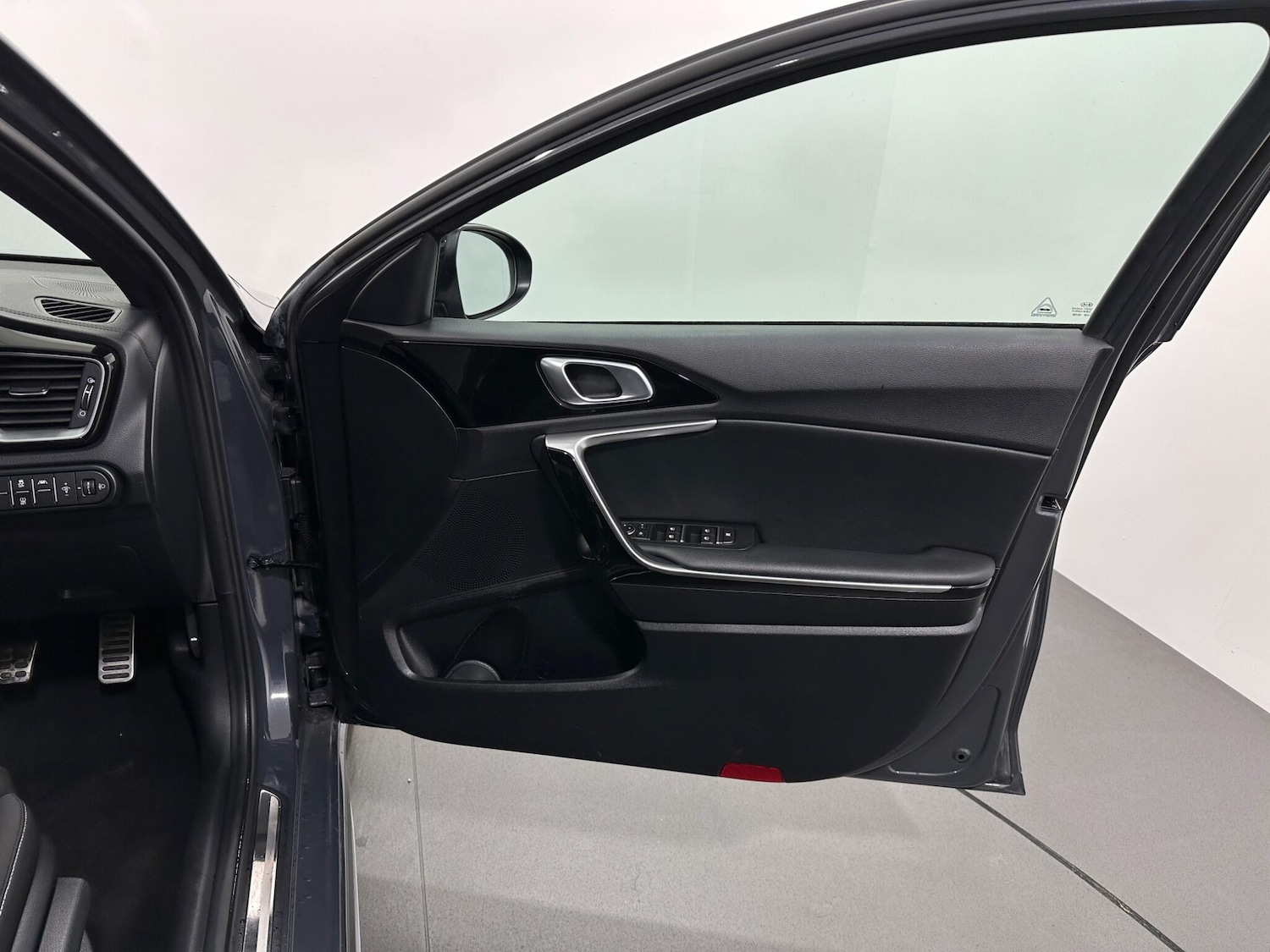 Used Kia Ceed 2021 for sale - 76878810: Photo 32