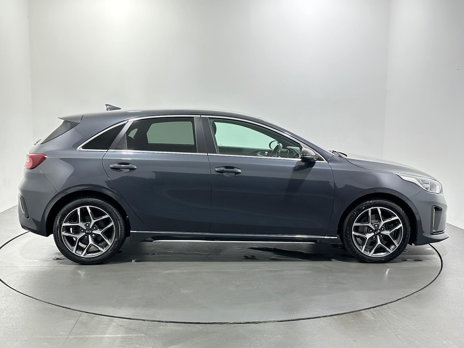 Used Kia Ceed 2021 for sale - 76878810: Photo 9