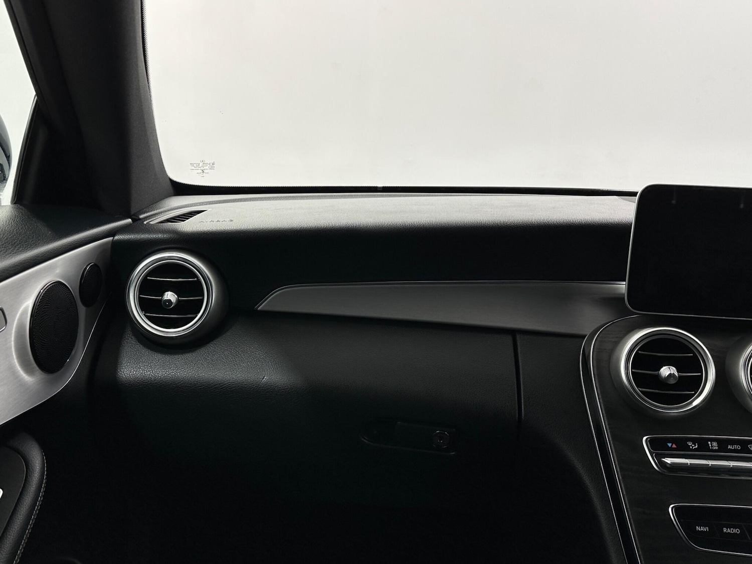 Used Mercedes-Benz C Class 2019 for sale - 77097548: Photo 30