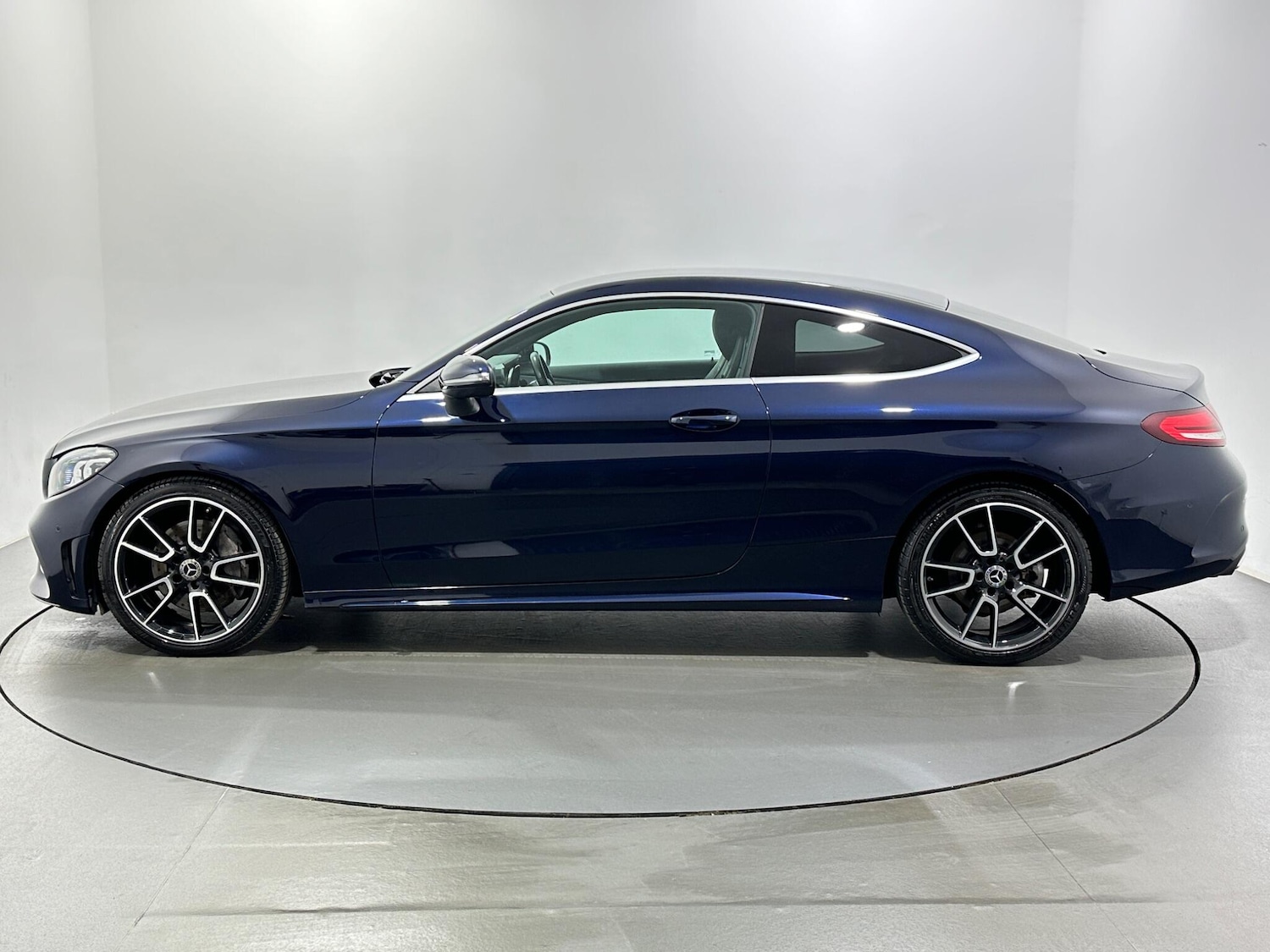 Used Mercedes-Benz C Class 2019 for sale - 77097548: Photo 5