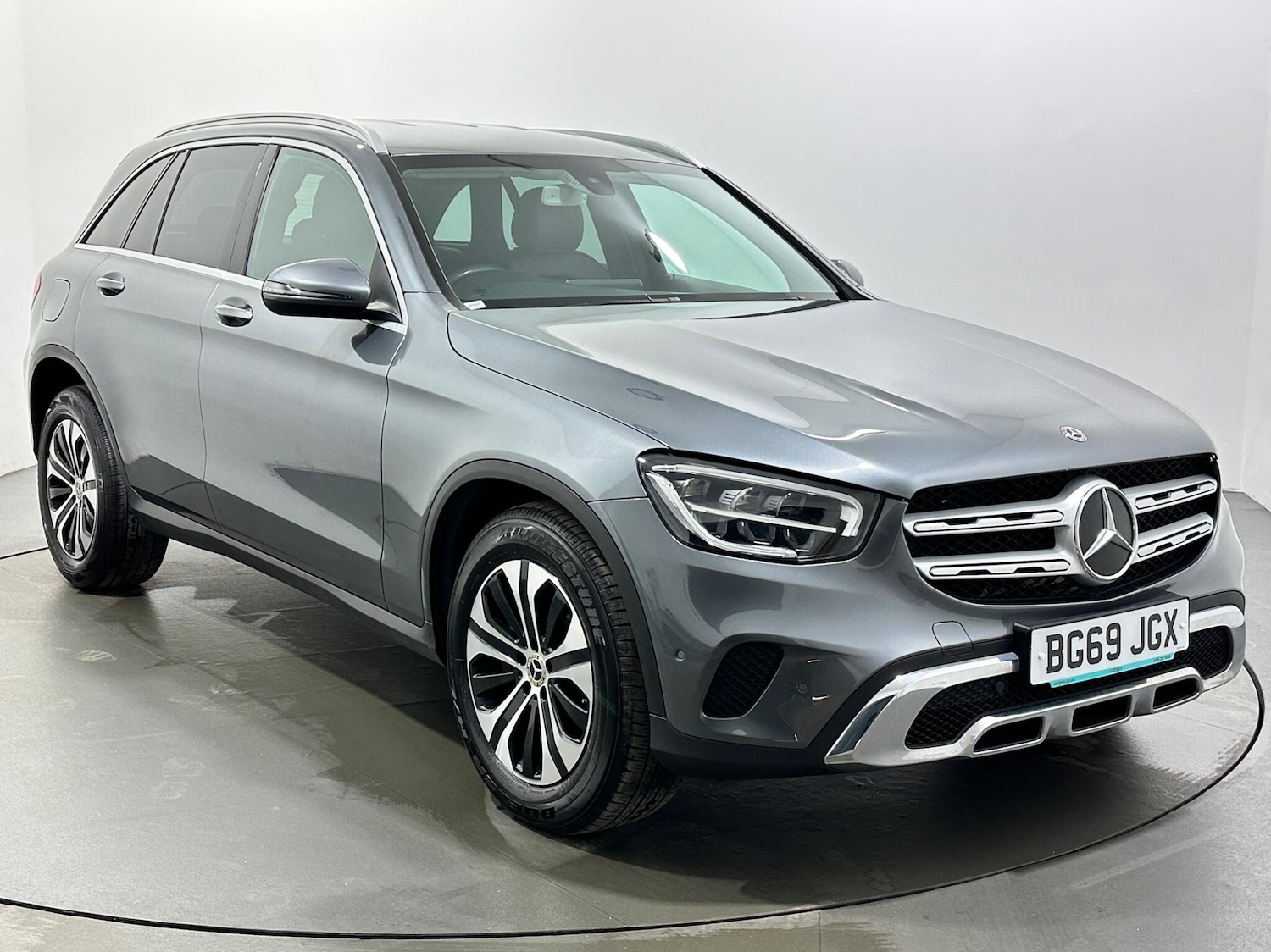 Used Mercedes-Benz GLC 2019 for sale - 77658928: Photo 1