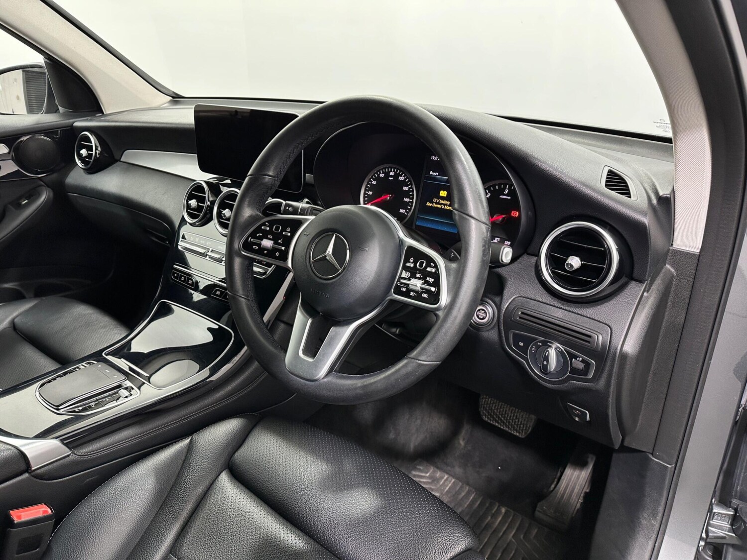 Used Mercedes-Benz GLC 2019 for sale - 77658928: Photo 11