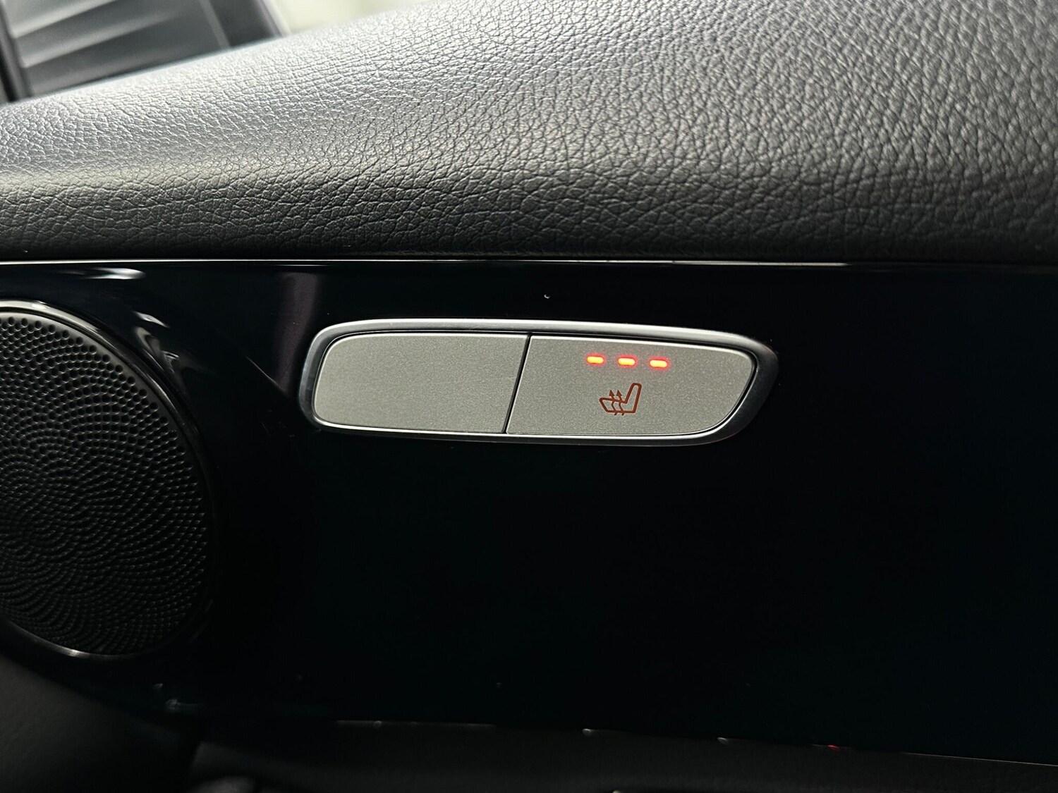 Used Mercedes-Benz GLC 2019 for sale - 77658928: Photo 20